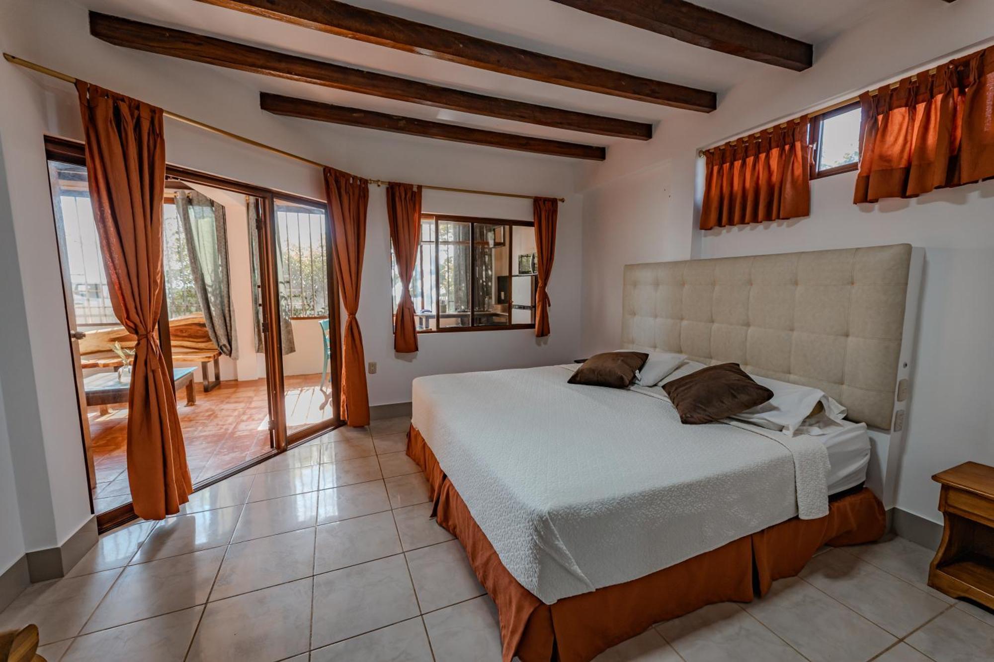Hotel Nantu Hosteria Puerto Lopez Bagian luar foto