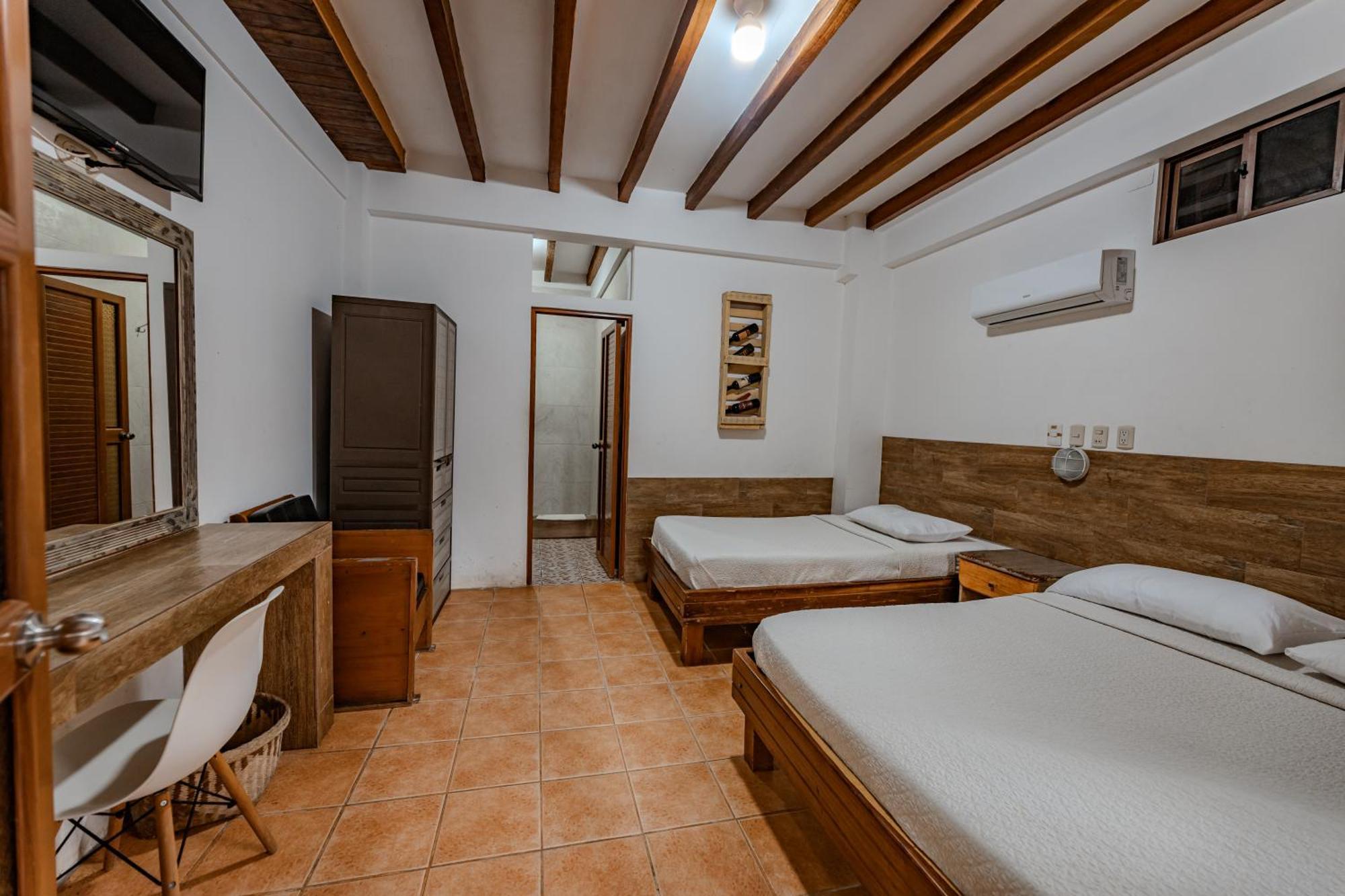 Hotel Nantu Hosteria Puerto Lopez Bagian luar foto